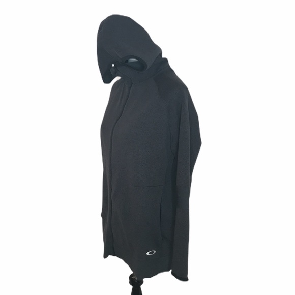 Oakley Radskin Shell Quick Dry Hooded Jacket, Gray, Large - Picture 7 of 15